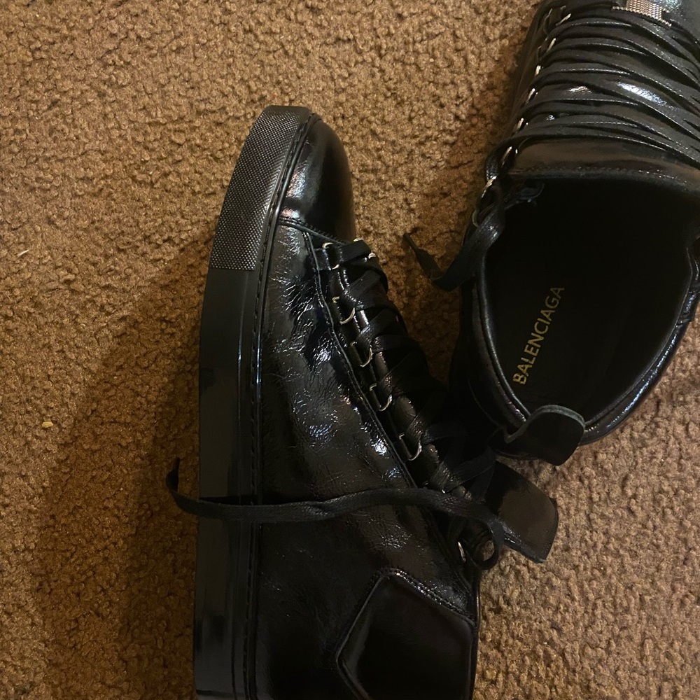 Balenciaga high-top arenas